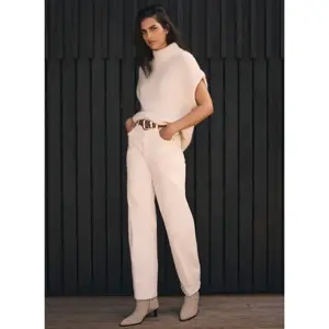 Mint Velvet Cream Barrel Leg Jeans